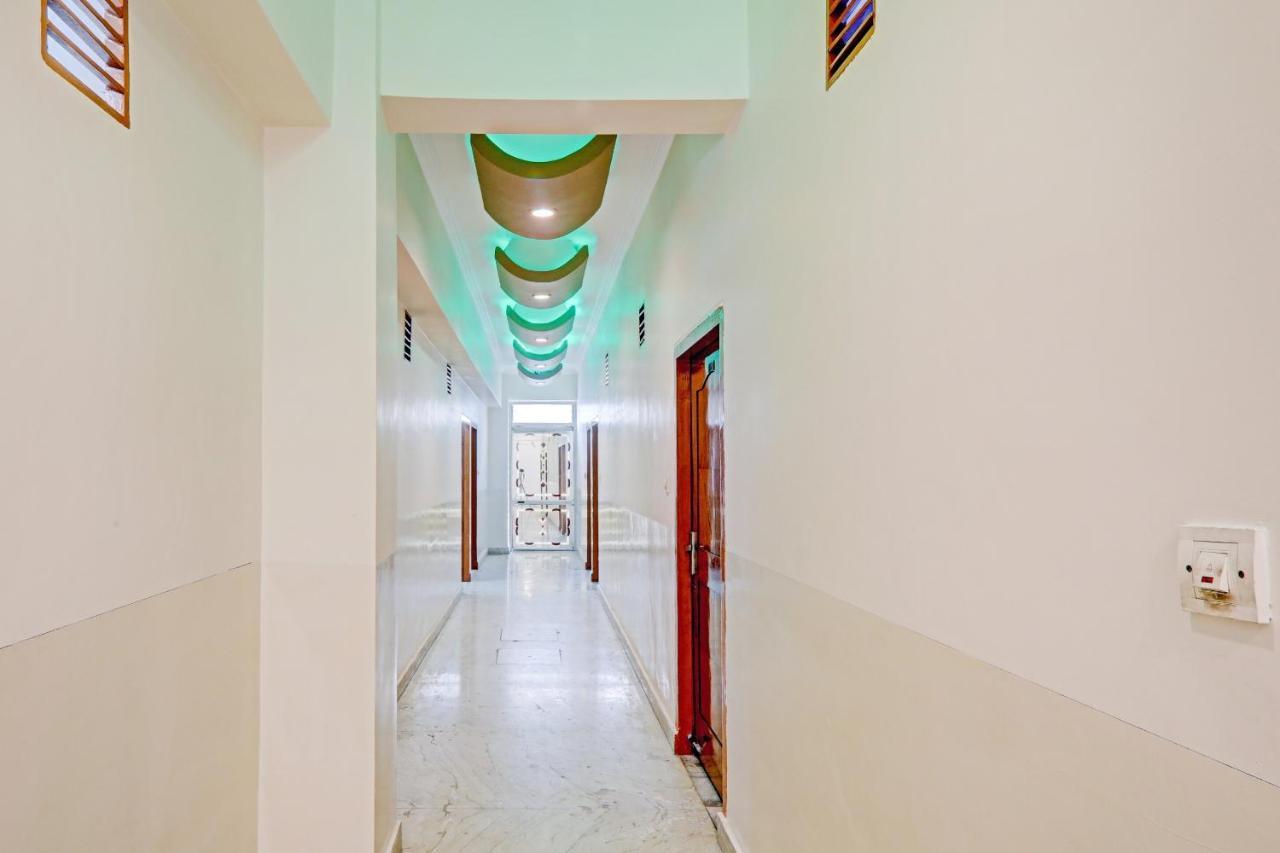 Oyo 27695 Hotel Relation Kanpur Eksteriør billede