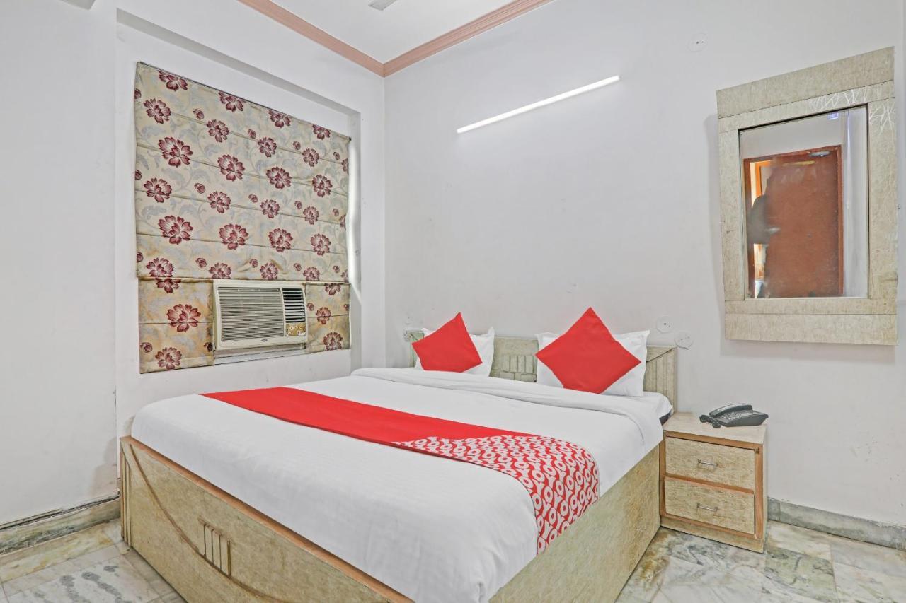 Oyo 27695 Hotel Relation Kanpur Eksteriør billede