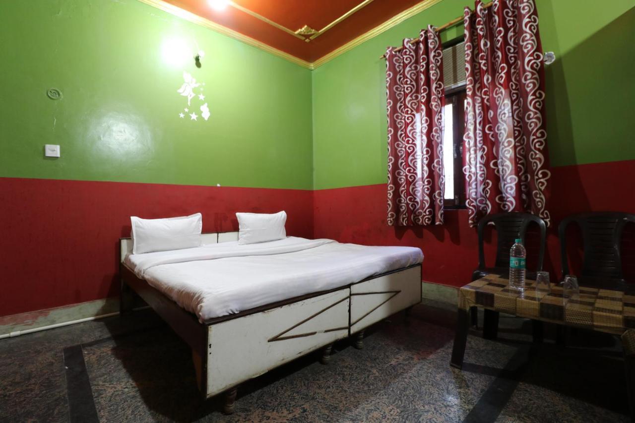 Oyo 27695 Hotel Relation Kanpur Eksteriør billede