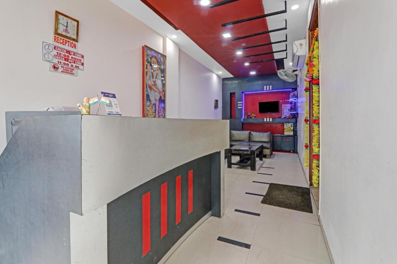 Oyo 27695 Hotel Relation Kanpur Eksteriør billede