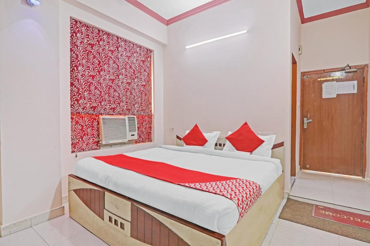 Oyo 27695 Hotel Relation Kanpur Eksteriør billede