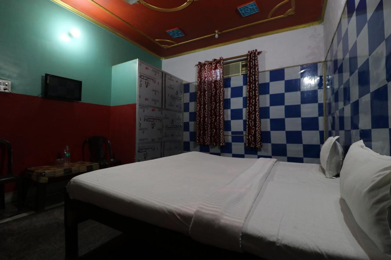 Oyo 27695 Hotel Relation Kanpur Eksteriør billede