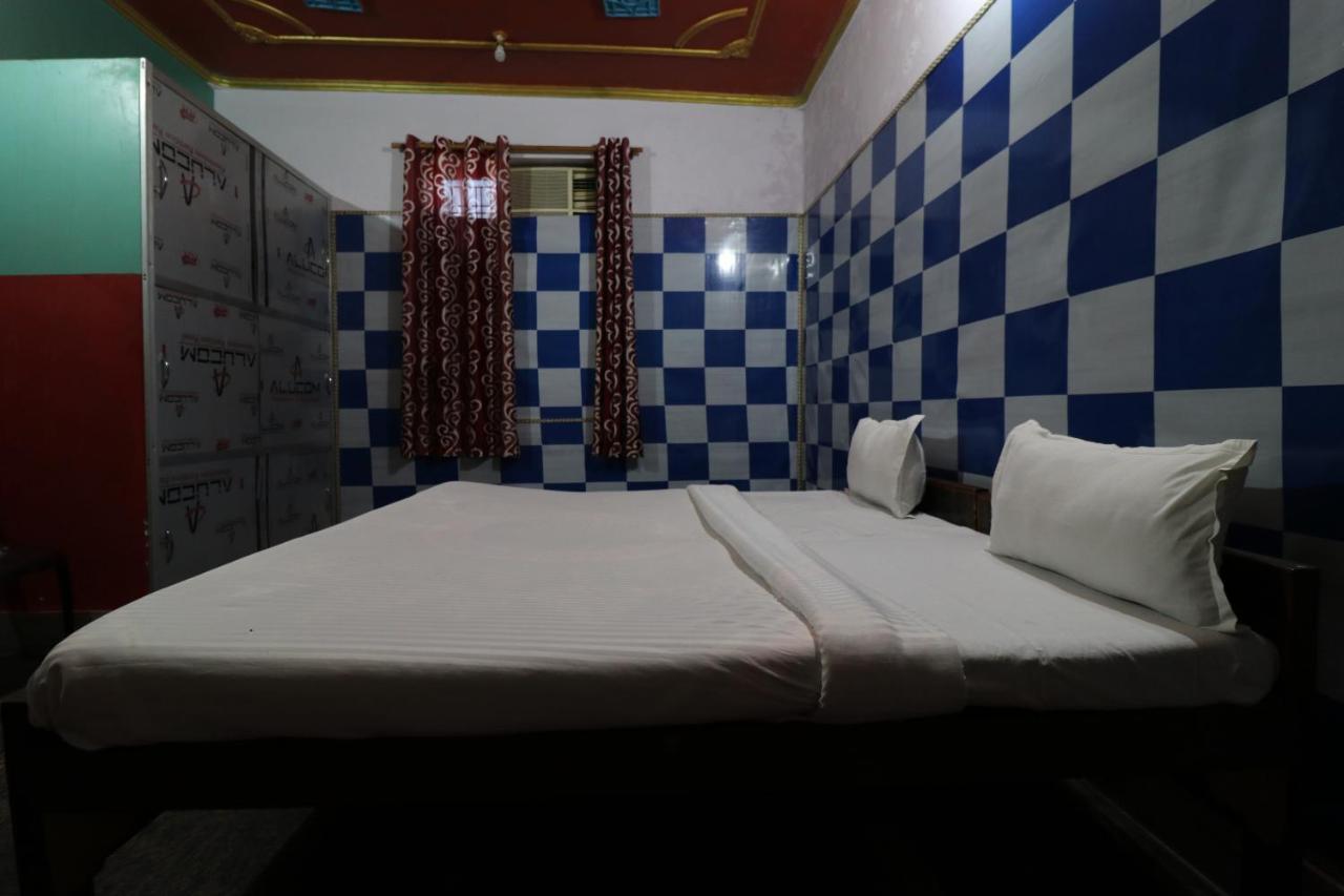 Oyo 27695 Hotel Relation Kanpur Eksteriør billede